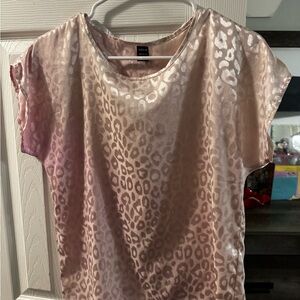 SHEIN Tan Gold Graphic Short Sleeve Blouse